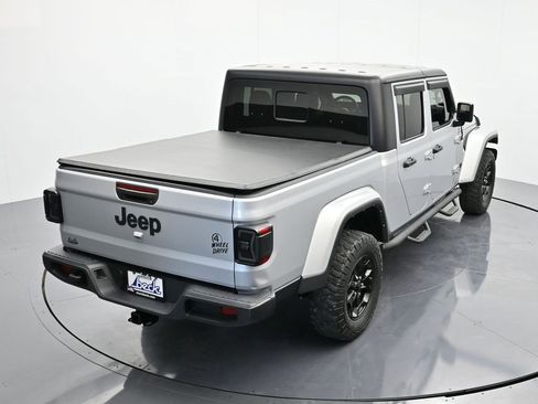 Used 2022 Jeep Gladiator Willys image 31