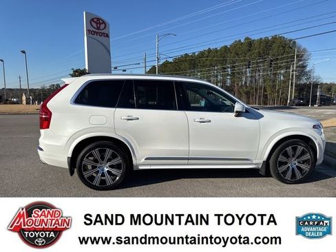 Used 2020 Volvo XC90 T6 Inscription image 2