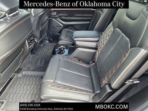 Used 2023 Jeep Grand Cherokee L Summit AWD/4WD image 22