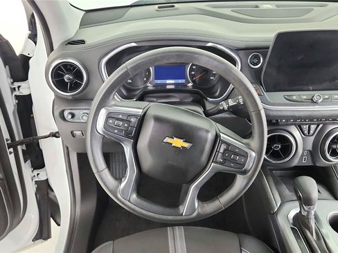 Used 2024 Chevrolet Blazer LT w/ Convenience Package FWD image 12