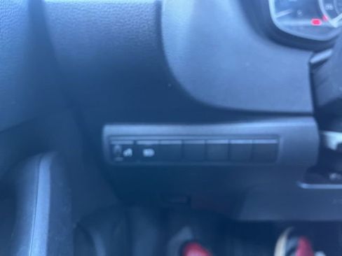 Used 2021 Toyota Corolla LE image 18