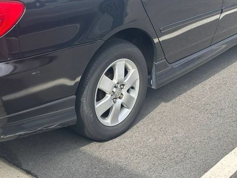 Used 2006 Toyota Corolla FWD image 4