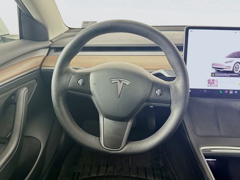 Used 2023 Tesla Model 3 Standard Range RWD image 16