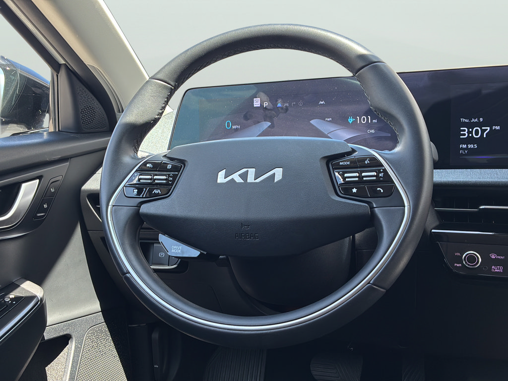 Used 2024 Kia EV6 Light RWD image 19