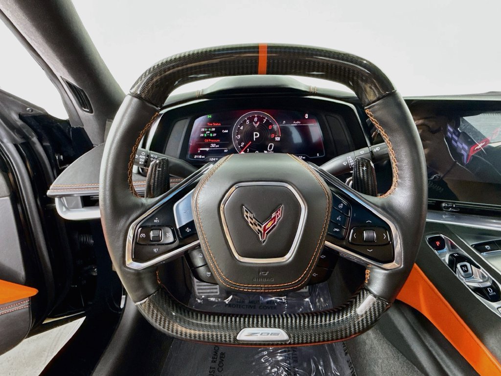 Used 2025 Chevrolet Corvette Z06 RWD image 11
