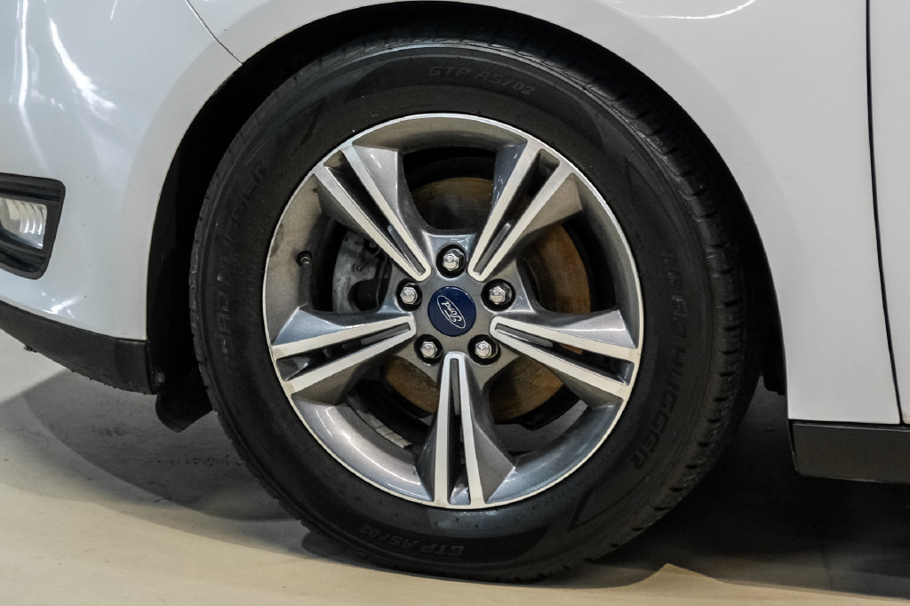 Used 2017 Ford Focus SE FWD image 53