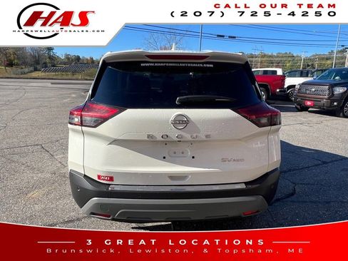 Used 2023 Nissan Rogue SV image 5
