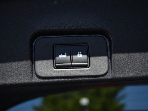 Certified 2024 Nissan Rogue SL image 27