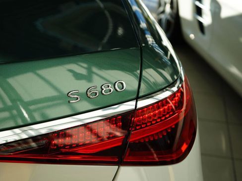 New 2026 Mercedes-Benz Maybach S 680 4MATIC image 25