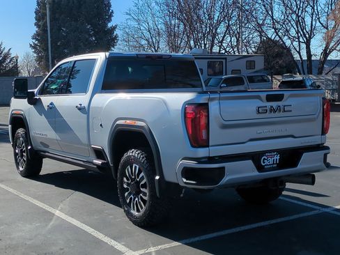 Used 2021 GMC Sierra 2500 Denali w/ Denali Ultimate Package image 8