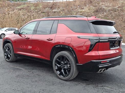 Used 2024 Chevrolet Traverse RS image 5