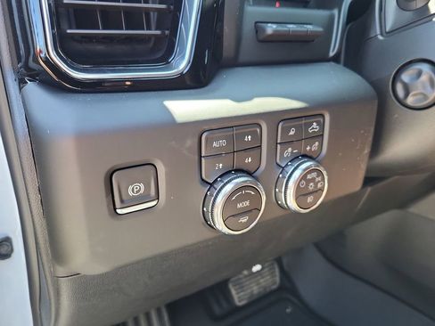 New 2026 GMC Sierra 1500 Denali Ultimate w/ LPO, Black Badging Package image 14