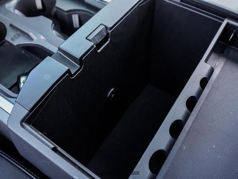 Used 2023 Ford F450 Lariat w/ FX4 Off-Road Package image 48