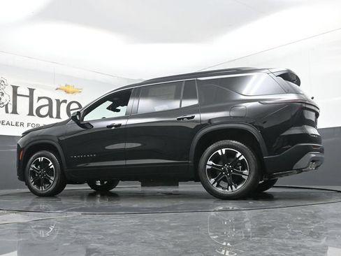 New 2027 Chevrolet Traverse LT w/ Sun and Wheel Package FWD image 34