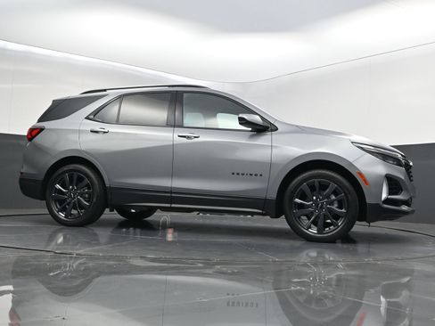 Certified 2023 Chevrolet Equinox RS FWD image 45