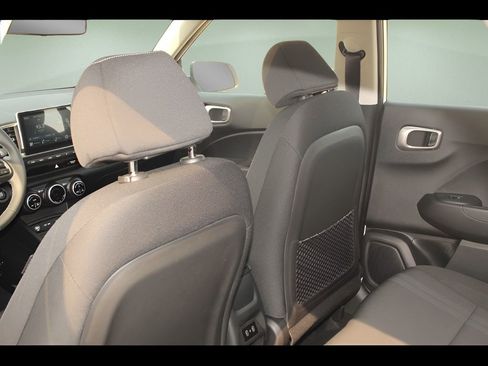 New 2025 Hyundai Venue SEL image 14