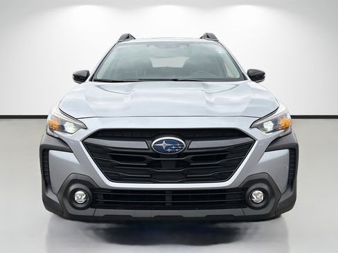 Used 2024 Subaru Outback Premium image 8