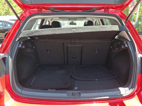 Used 2017 Volkswagen Golf SE FWD image 28