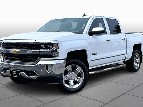 Used 2018 Chevrolet Silverado 1500 LTZ w/ Texas Edition image 37
