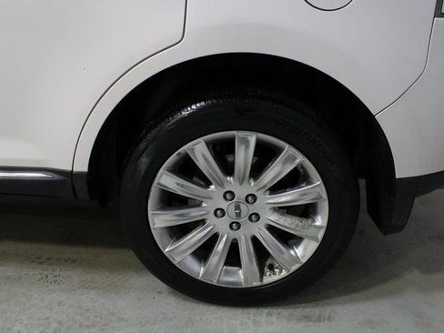 Used 2012 Lincoln MKX AWD image 31