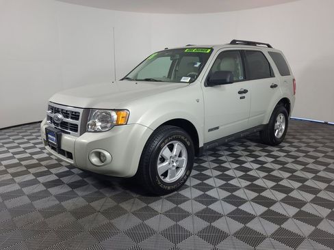 Used 2008 Ford Escape XLT image 7