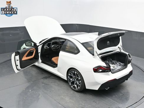 Certified 2025 BMW 230i Coupe w/ Premium Package image 43