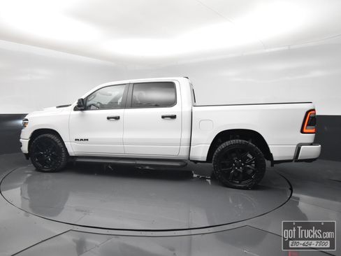 Used 2023 RAM 1500 Laramie AWD/4WD image 3