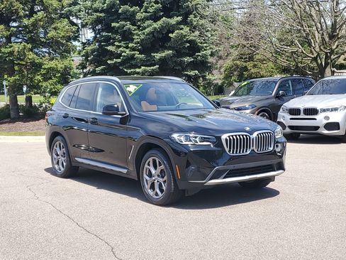 Certified 2024 BMW X3 xDrive30i w/ Premium Package w/ZPA AWD/4WD image 4