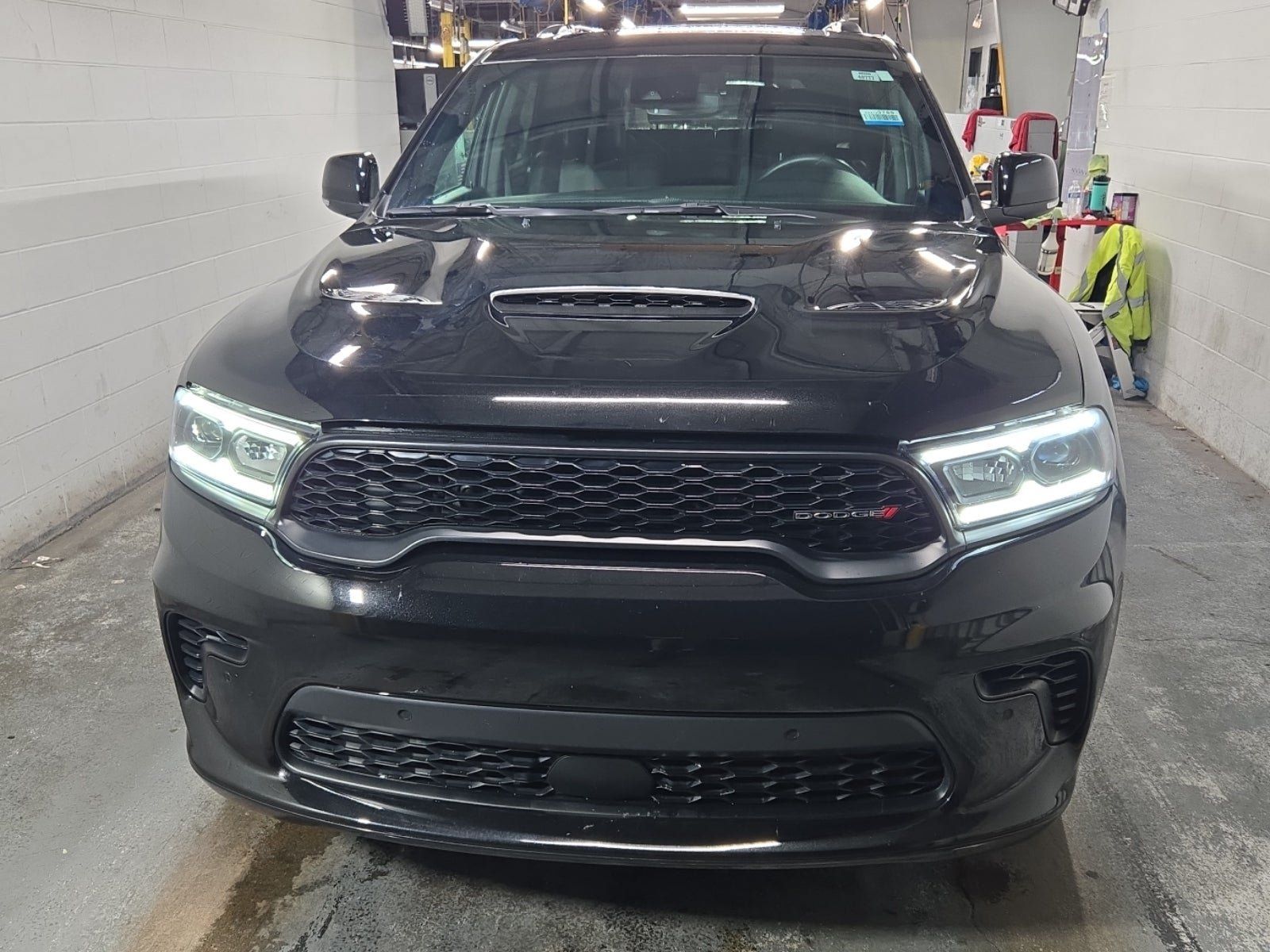 Used 2025 Dodge Durango GT AWD/4WD image 3