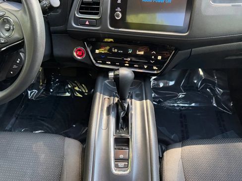 Used 2022 Honda HR-V EX image 18
