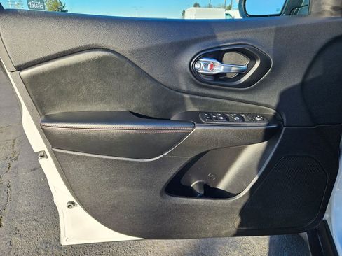 Used 2021 Jeep Cherokee Trailhawk w/ Sun, Sound & Nav Group image 10