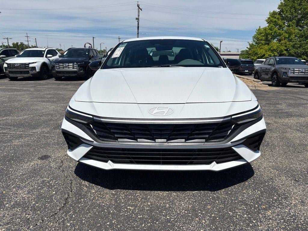 New 2026 Hyundai Elantra SEL FWD image 23
