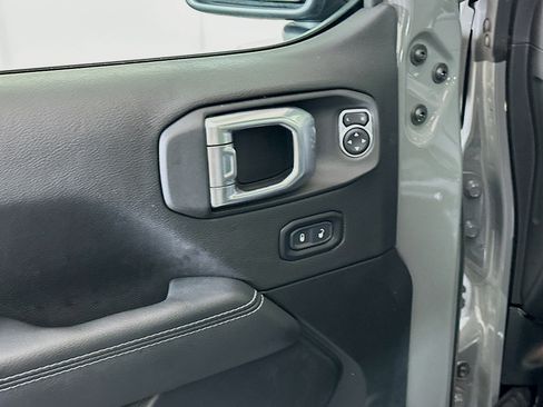 Used 2023 Jeep Wrangler Sahara w/ Cold Weather Group image 15