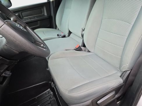 Used 2018 RAM 1500 Express w/ Express Value Package AWD/4WD image 17
