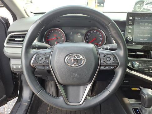 Used 2022 Toyota Camry XSE FWD image 21
