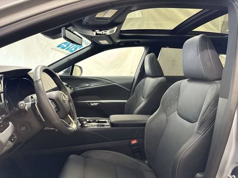 Used 2025 Lexus RX 350 AWD w/ Convenience Package image 11