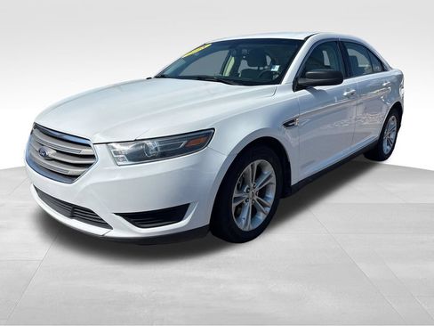 Used 2018 Ford Taurus SE FWD image 1