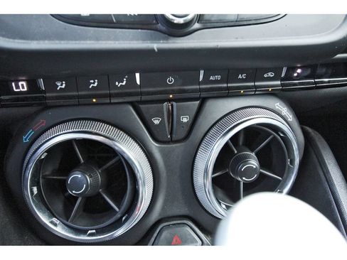Used 2017 Chevrolet Camaro LT RWD image 27