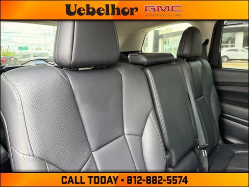 Used 2023 Subaru Ascent Limited AWD/4WD image 5