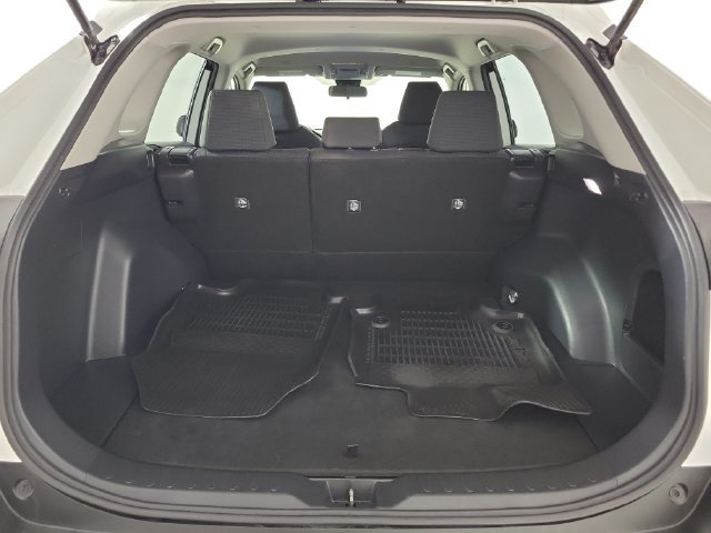 Used 2025 Toyota RAV4 LE AWD/4WD image 10