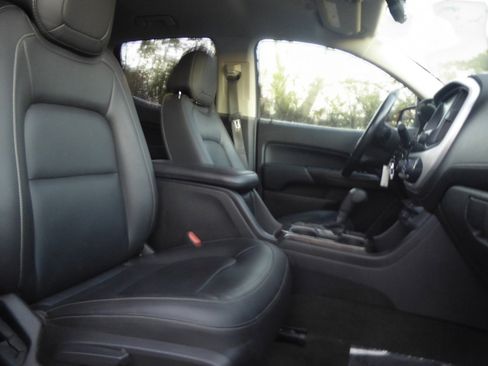 Used 2017 GMC Canyon SLT w/ Trailering Package image 16