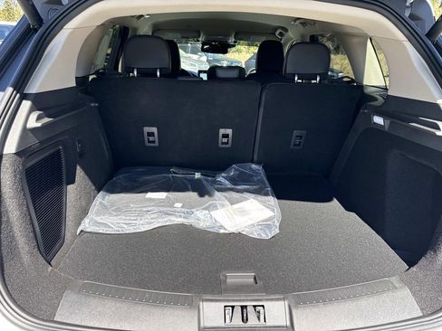 New 2026 Lincoln Corsair Premiere image 11