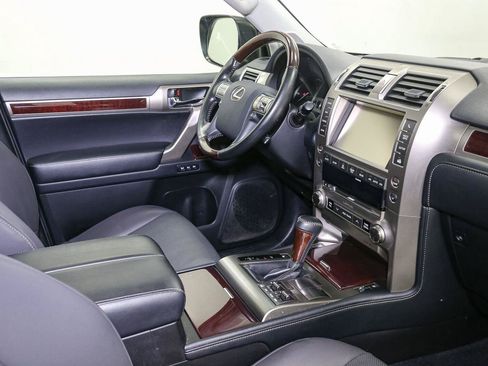 Used 2019 Lexus GX 460 Premium AWD/4WD image 18