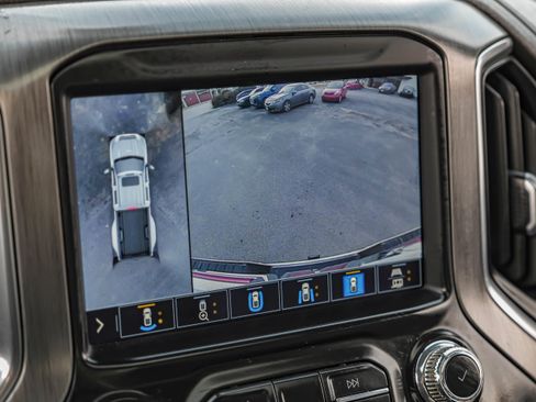 Used 2021 GMC Sierra 3500 Denali w/ Denali Ultimate Package image 21