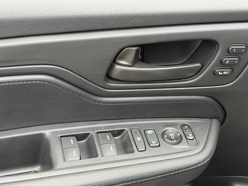 Used 2025 Honda Odyssey EX-L image 7