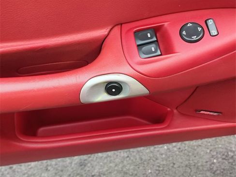 Used 2012 Chevrolet Corvette Grand Sport w/ 3LT Preferred Equipment Group image 13