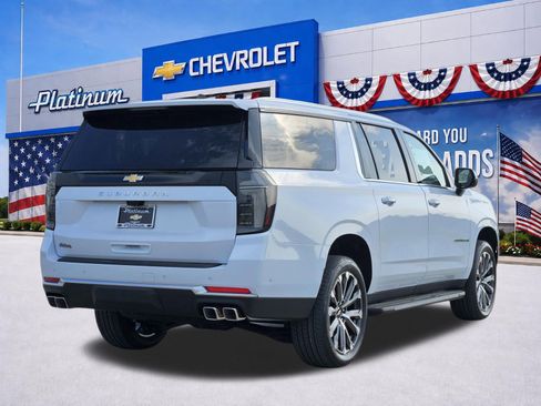 New 2026 Chevrolet Suburban High Country AWD/4WD image 5