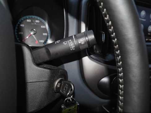 Used 2020 Chevrolet Colorado Z71 image 34