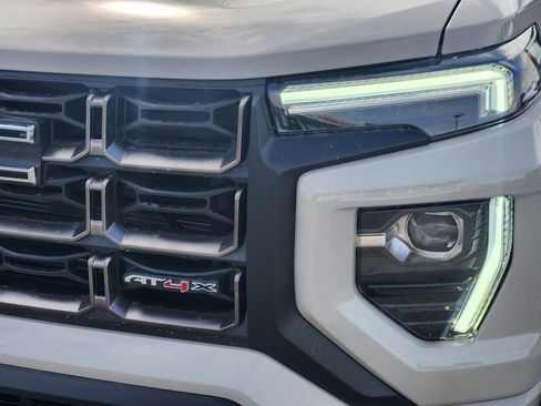 New 2026 GMC Canyon AT4X w/ LPO, Black Badging Package image 8