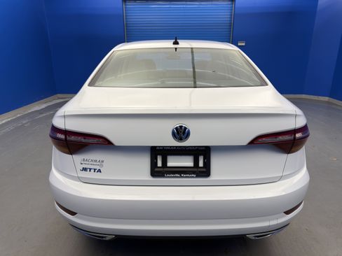 Used 2019 Volkswagen Jetta SEL Premium image 6